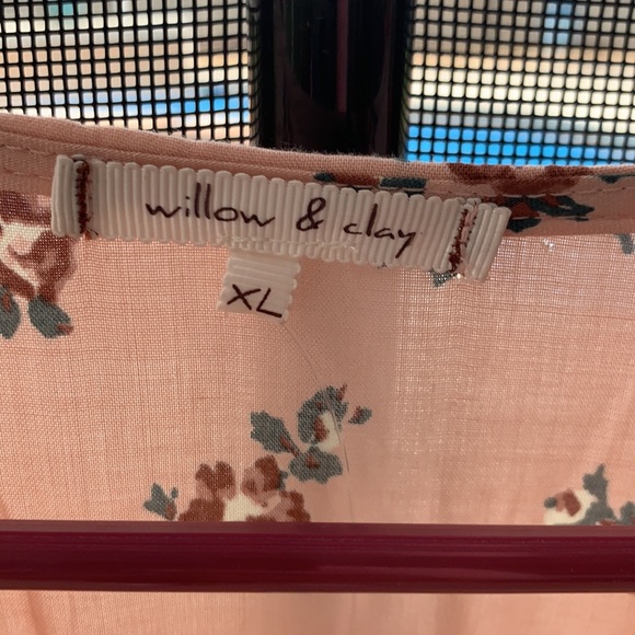 A beautiful romper - Picture 9 of 10